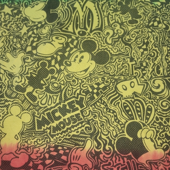 Disney Authentic Park Tri Color Short Sleeve Crew Neck SZ L All Over Front Print - Picture 6 of 10